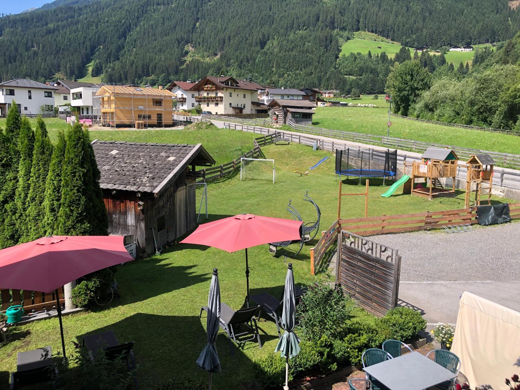 Alpenpension Elferblick Нойштіфт-ім-Штубайталь Екстер'єр фото